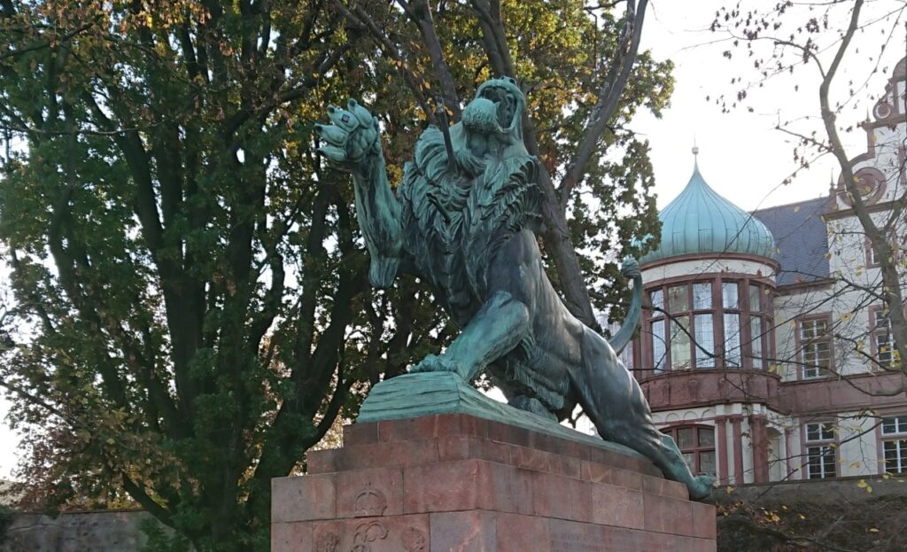 Löwe Leibgardistendenkmal